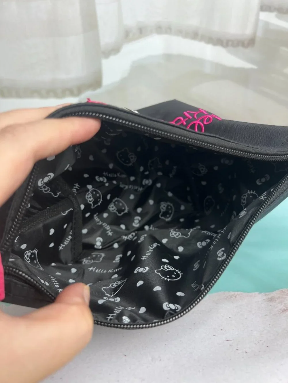 Hello Kitty MAKEUP BAG